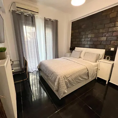 Beautiful Studio With Private Yard Athens Exterior photo