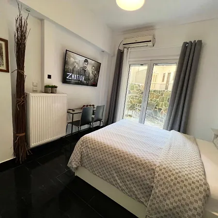 Beautiful Studio With Private Yard Athens Exterior photo