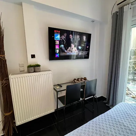 Beautiful Studio With Private Yard Athens Exterior photo