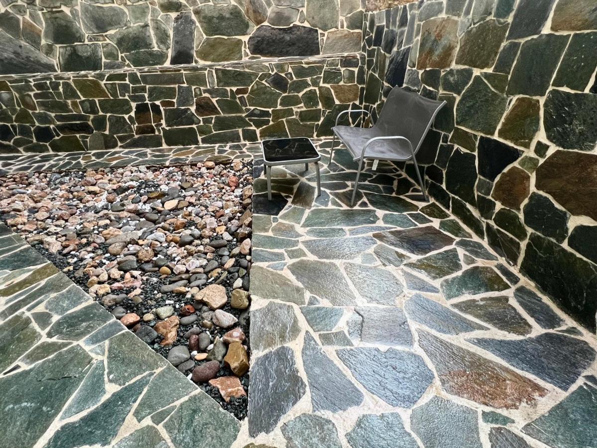 Beautiful With Private Yard * Atene